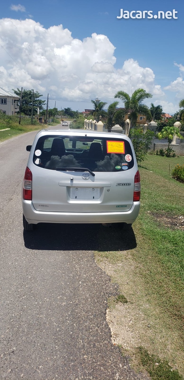 Toyota Succeed 1,5L 2017-8