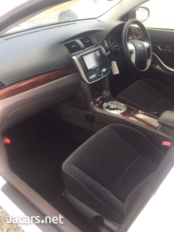 Toyota Allion 1,5L 2015-4