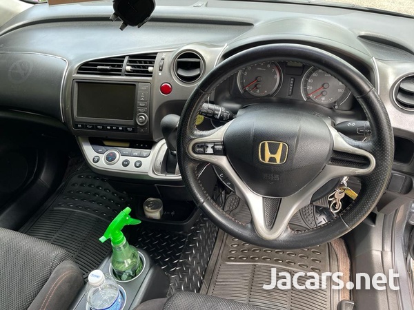 Honda Stream 1,8L 2012-8