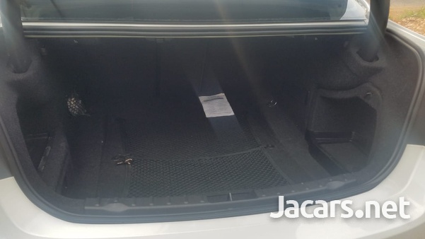 BMW 3-Series 2,0L 2014-9