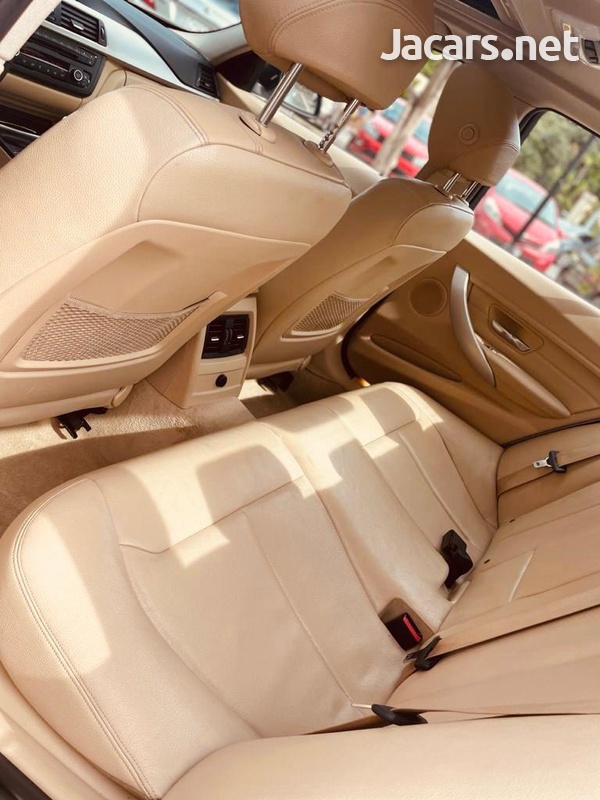 BMW 3-Series 2,5L 2015-7