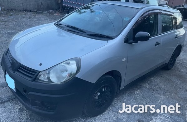 Mazda Familia 1,5L 2014-1