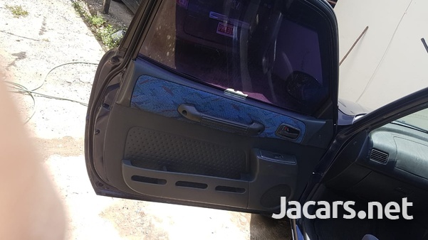 Toyota RAV4 2,0L 1998-8
