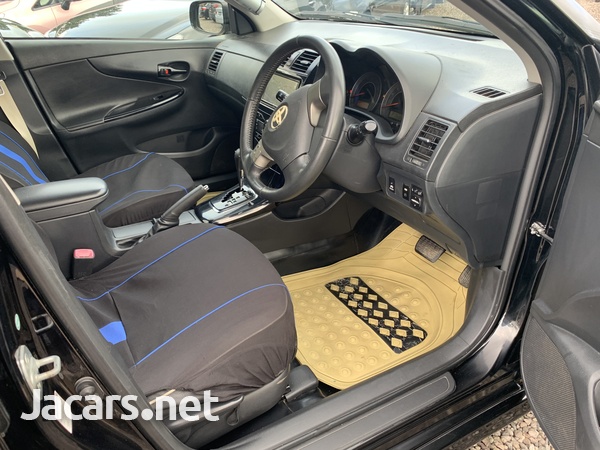 Toyota Fielder 1,8L 2010-9