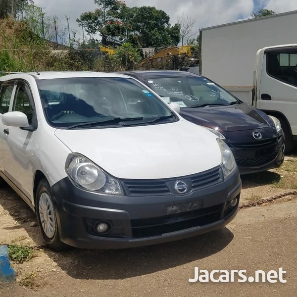 Nissan AD Wagon 1,5L 2013-1