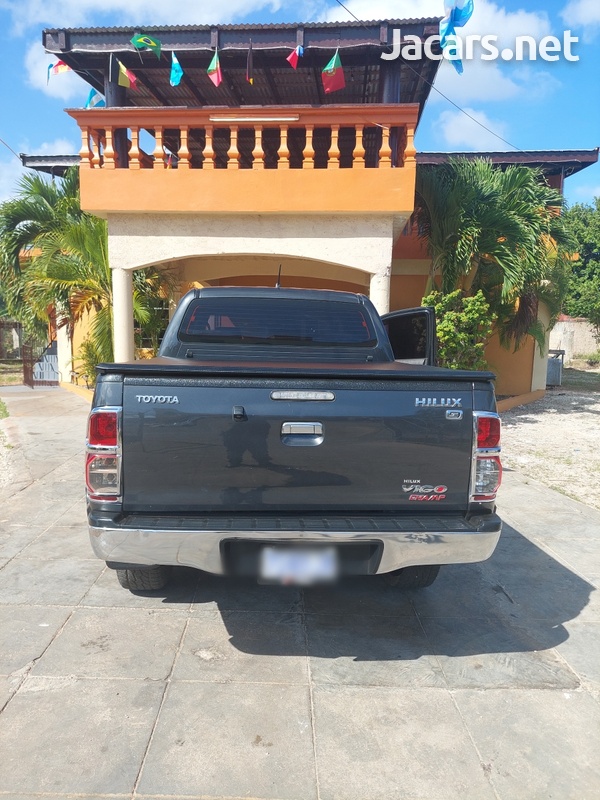 2012 Hilux vigo G 4x4 automatic-3
