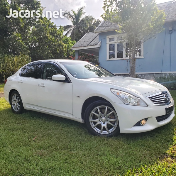 Nissan Skyline 2,5L 2013-2