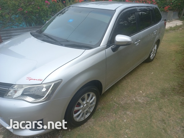 Toyota Fielder 1,5L 2014-5