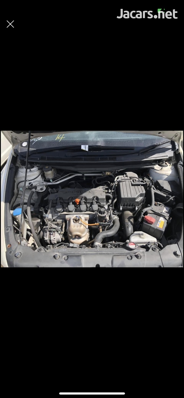 Honda Stream 1,8L 2011-9