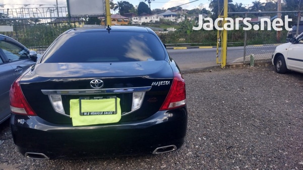 Toyota Crown 2,5L 2012-4