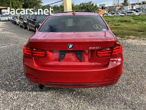 BMW 3-Series 2,0L 2012-5