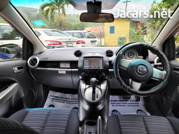 Mazda Demio 1,5L 2009-8