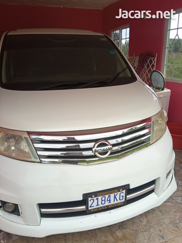 Nissan Serena 2,0L 2010-9