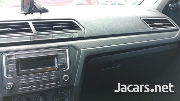 Volkswagen Saveiro 1,6L 2019-9