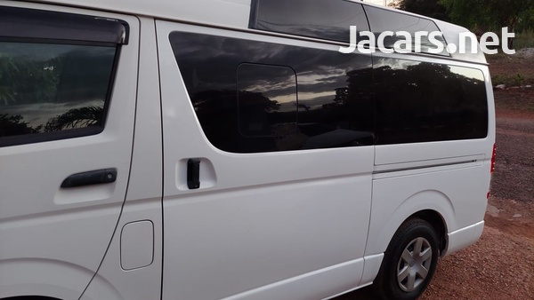Toyota Hiace 2,5L 2014-12