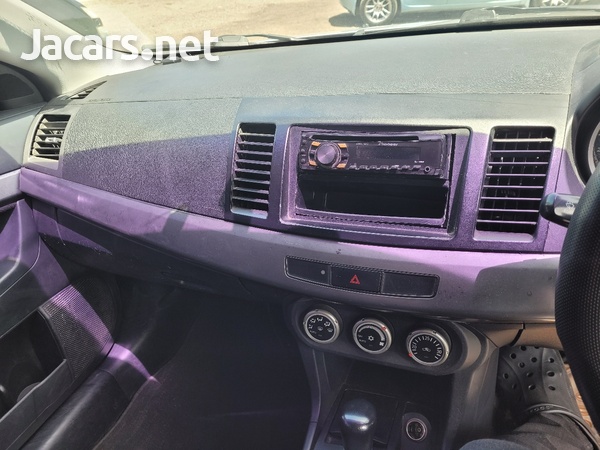 Mitsubishi Galant Fortis 2,0L 2009-4