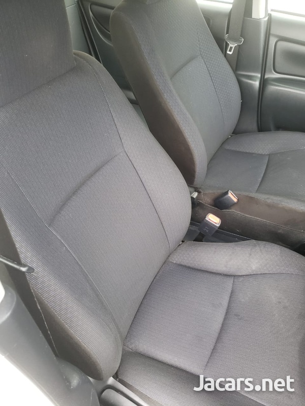 Toyota Probox 1,5L 2017-7