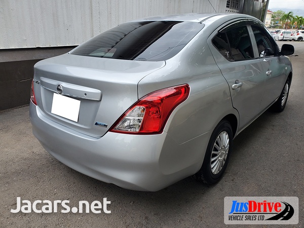 Nissan Latio 1,2L 2013-6