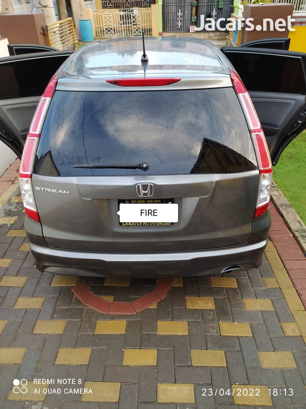 Honda Stream 1,8L 2010-1