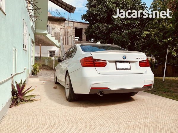 BMW 3-Series 2,0L 2014-3