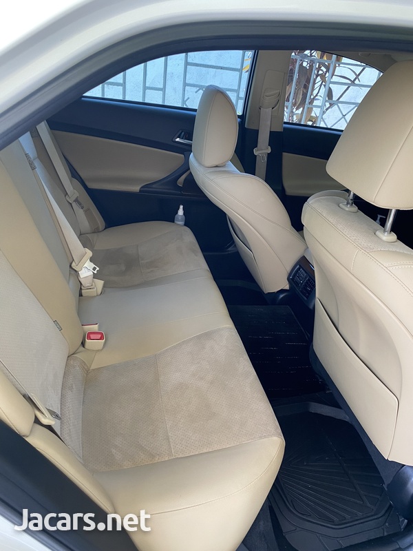 Toyota Mark X 2,5L 2016-4
