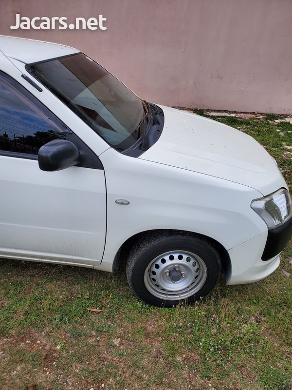 Toyota Probox 1,3L 2016-3