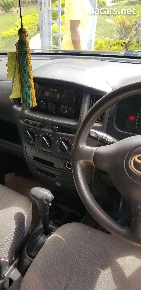 Toyota Succeed 1,5L 2013-1
