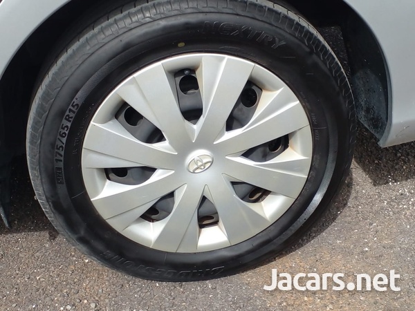 Toyota Axio 1,5L 2017-7
