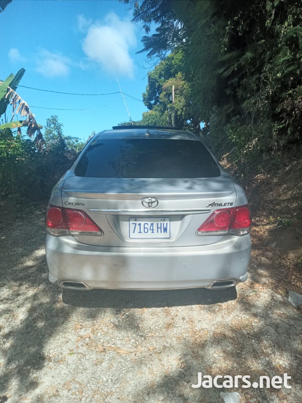 Toyota Crown 1,7L 2012-4