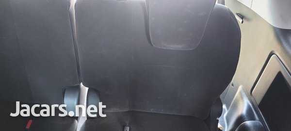 Toyota Voxy 2,0L 2010-14