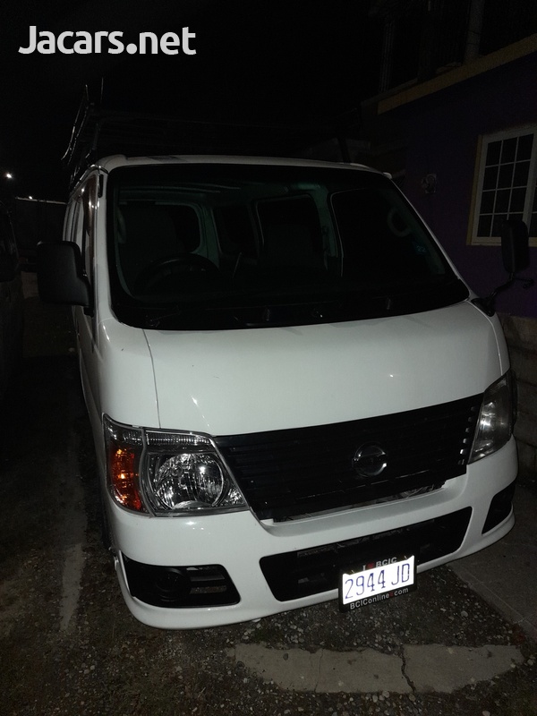 Nissan Caravan 2,0L 2011-3