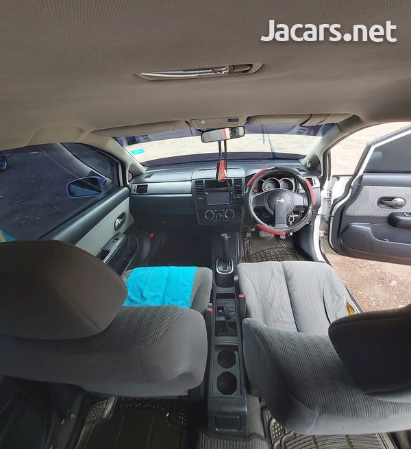 Nissan Tiida 1,5L 2007-5