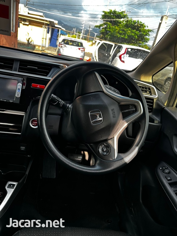 Honda Fit 1,5L 2017-10