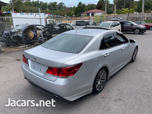 Toyota Crown 3,5L 2013-12