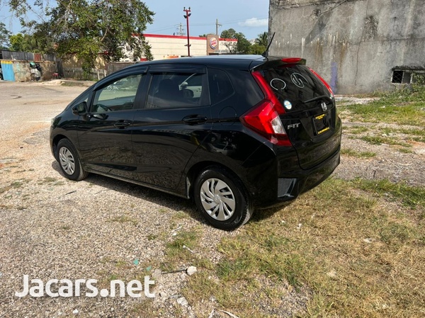 Honda Fit 1,5L 2015-9