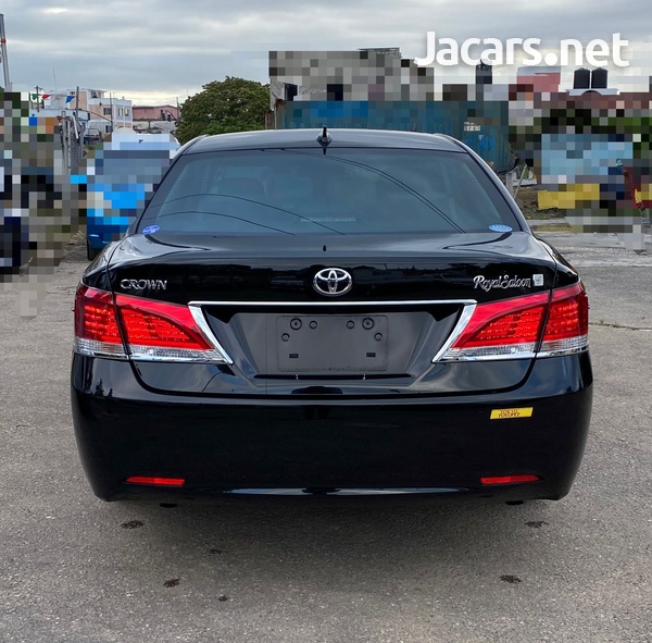 Toyota Crown 2,5L 2016-4