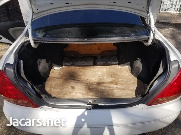 Nissan Bluebird 1,8L 2003-8