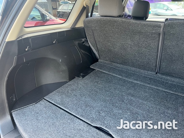Nissan Wingroad 1,5L 2012-7