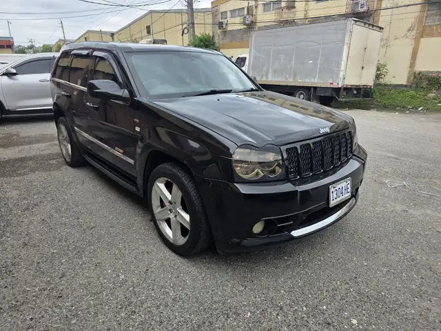 Jeep Grand Cherokee SRT8