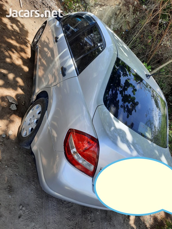 Nissan Tiida 1,0L 2012-2
