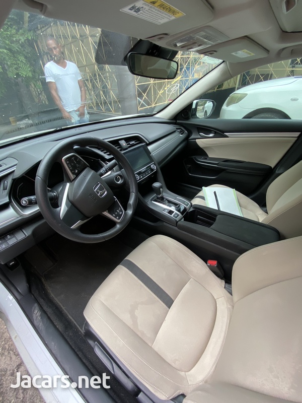 Honda Civic 2,0L 2018-7