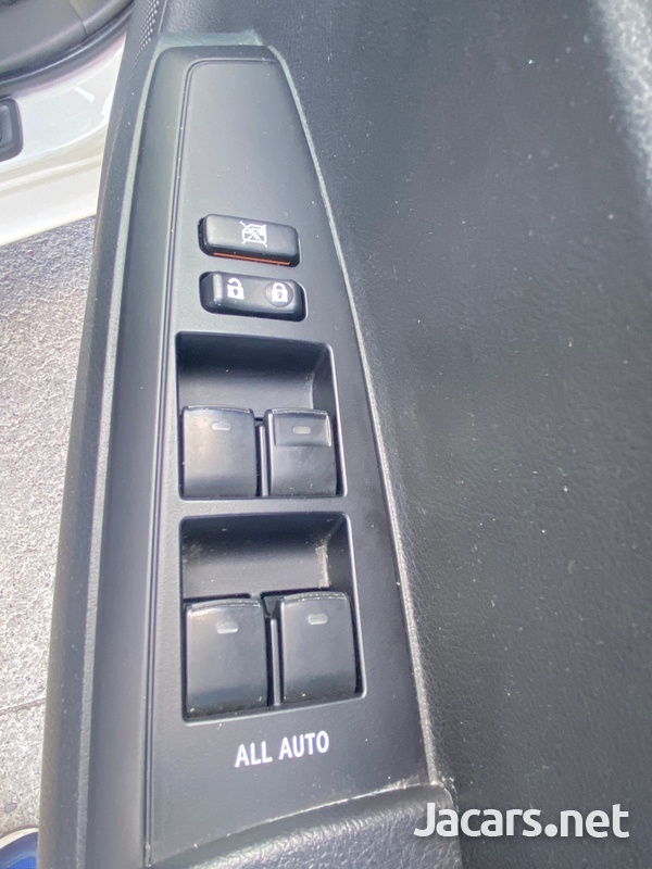Toyota Axio 1,5L 2017-11