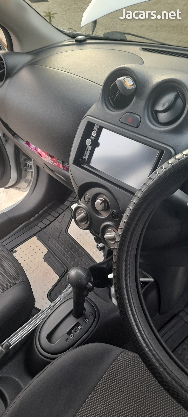 Nissan Latio 1,5L 2013-4