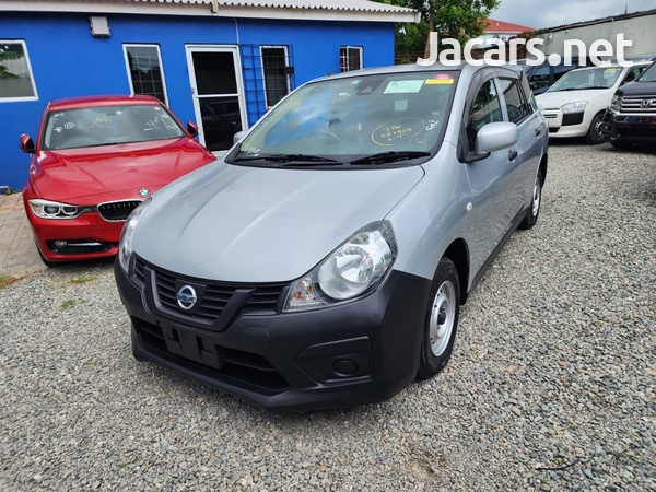 Nissan AD Wagon 1,5L 2017-1