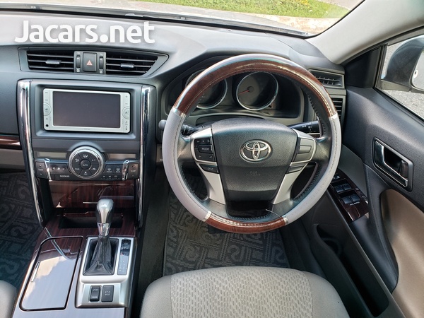 Toyota Mark X 2,5L 2012-5