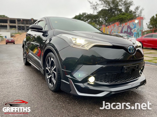 Toyota C-HR 1,8L 2017-3