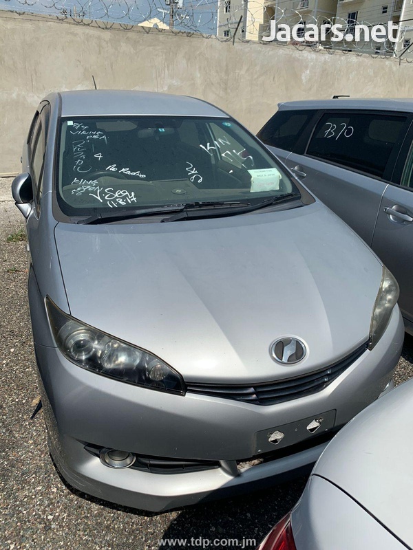 Toyota Wish 1,8L 2011-1