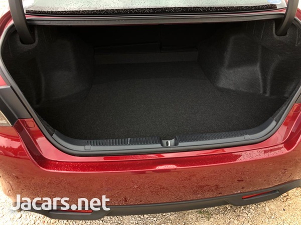 Toyota Mark X 2,5L 2013-12
