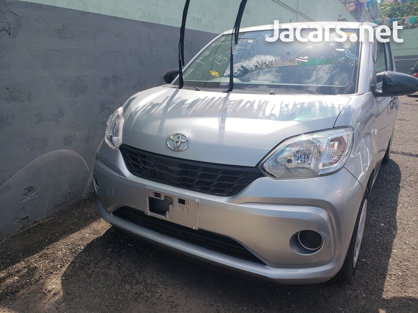 Toyota Passo 1,0L 2016-7