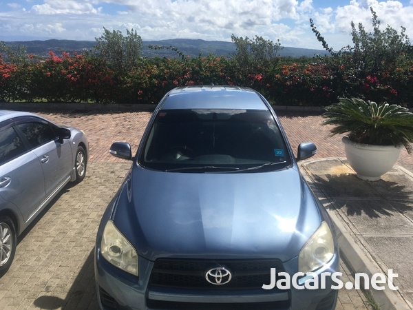 Toyota RAV4 2,4L 2011-1